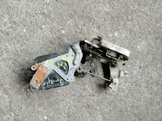 bontott MITSUBISHI PAJERO Csomagtérajtó Zárszerkezet