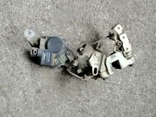 bontott MITSUBISHI PAJERO Csomagtérajtó Zárszerkezet