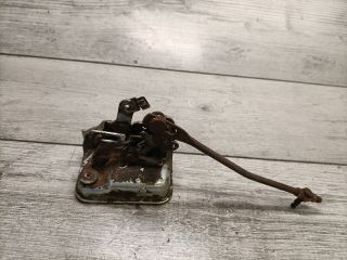 bontott MITSUBISHI PAJERO Csomagtérajtó Zárszerkezet