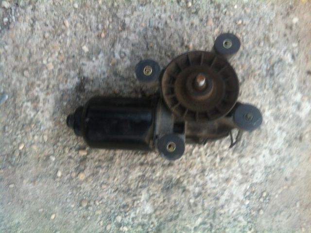 bontott MITSUBISHI PAJERO Első Ablaktörlő Motor