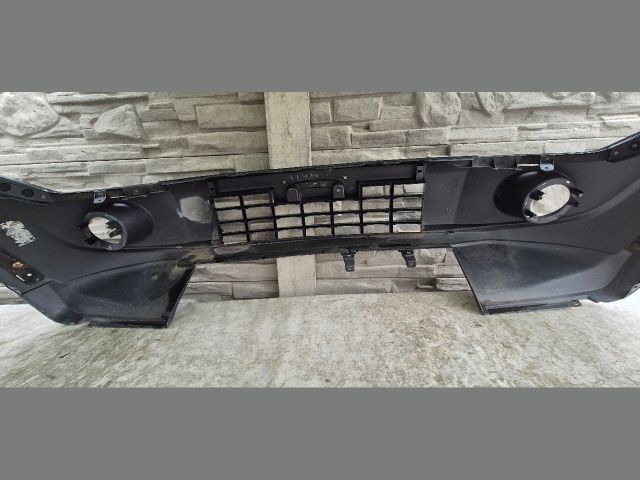 bontott MITSUBISHI PAJERO Első Lökhárító (Üresen)