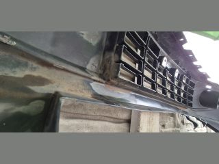 bontott MITSUBISHI PAJERO Első Lökhárító (Üresen)