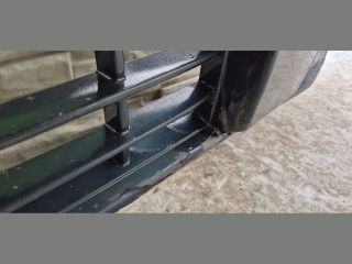 bontott MITSUBISHI PAJERO Első Lökhárító (Üresen)