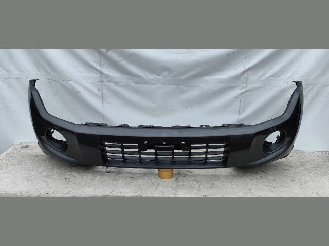 bontott MITSUBISHI PAJERO Első Lökhárító (Üresen)