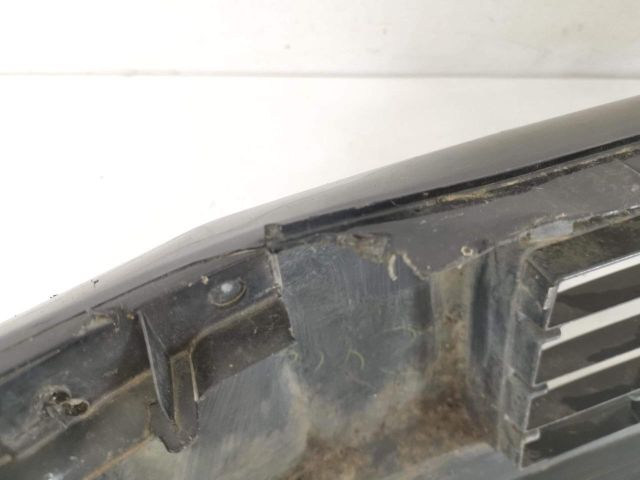 bontott MITSUBISHI PAJERO Első Lökhárító (Üresen)