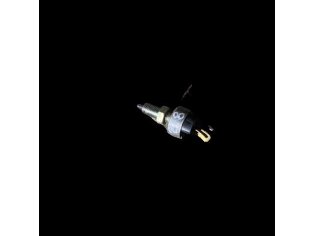 bontott MITSUBISHI PAJERO Fék Pedál Kapcsoló