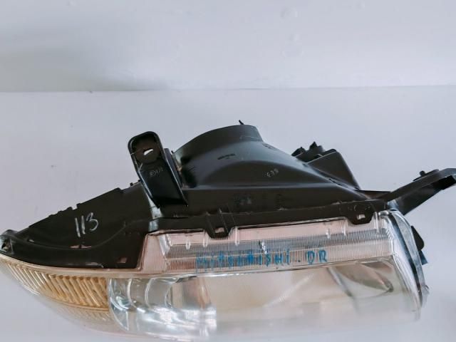 bontott MITSUBISHI PAJERO Fényszóró (Pozíciófüggetlen)