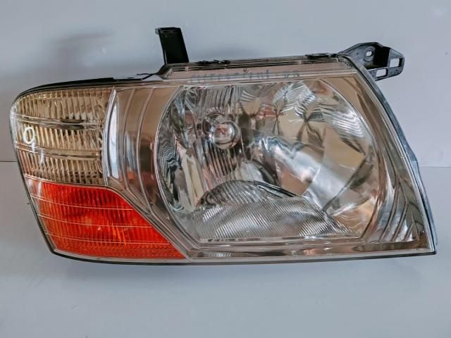bontott MITSUBISHI PAJERO Fényszóró (Pozíciófüggetlen)