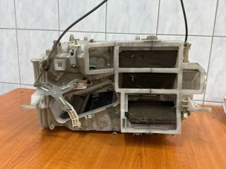 bontott MITSUBISHI PAJERO Fűtés Box