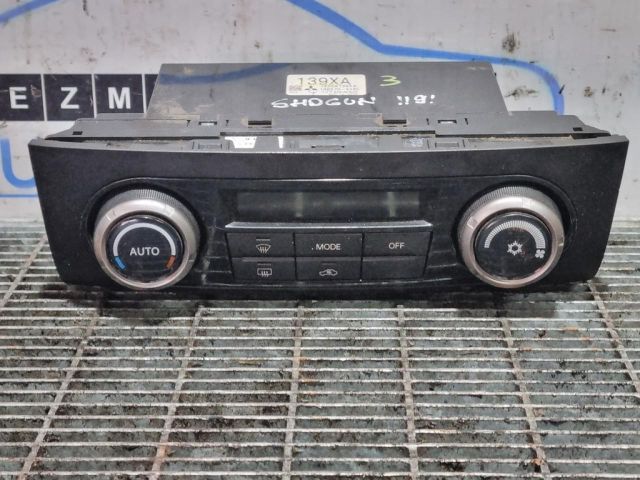 bontott MITSUBISHI PAJERO Fűtéskapcsoló