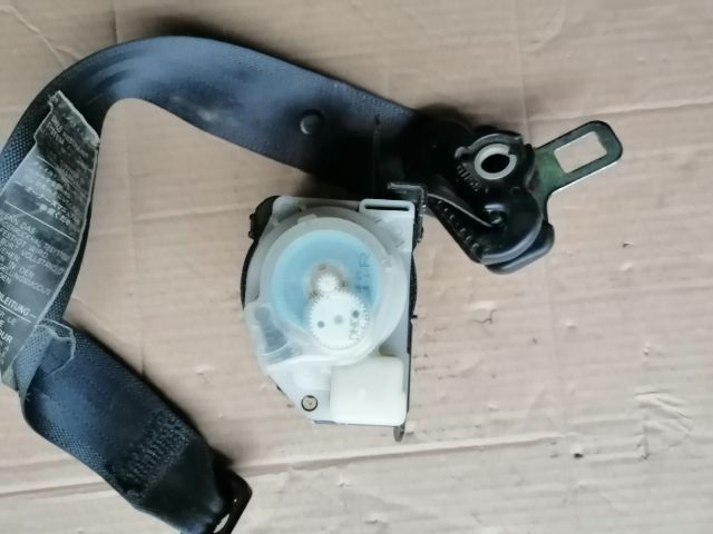 bontott MITSUBISHI PAJERO Hátsó középső Biztonsági Öv