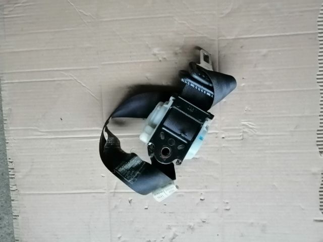 bontott MITSUBISHI PAJERO Hátsó középső Biztonsági Öv