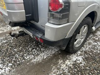 bontott MITSUBISHI PAJERO Hátsó Lökhárító (Üresen)