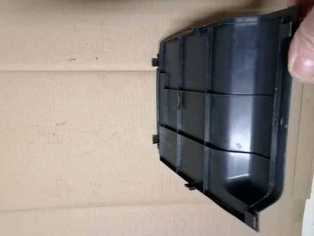 bontott MITSUBISHI PAJERO Hátsó Tároló Rekesz Fedél