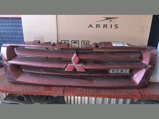 bontott MITSUBISHI PAJERO Hűtőrács