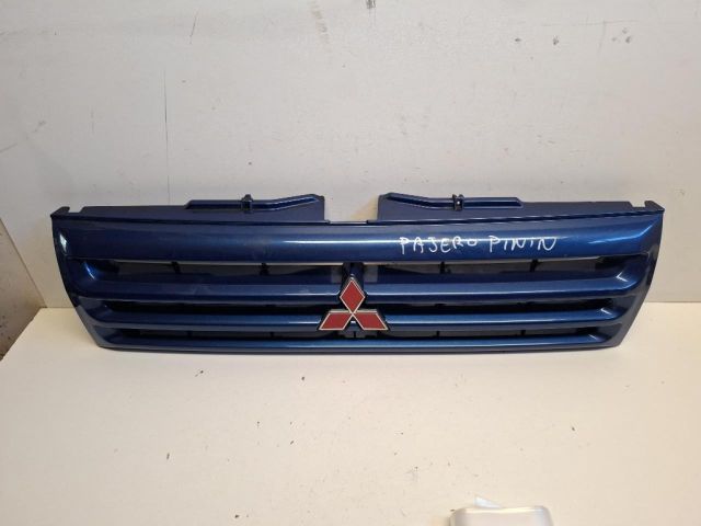 bontott MITSUBISHI PAJERO Hűtőrács
