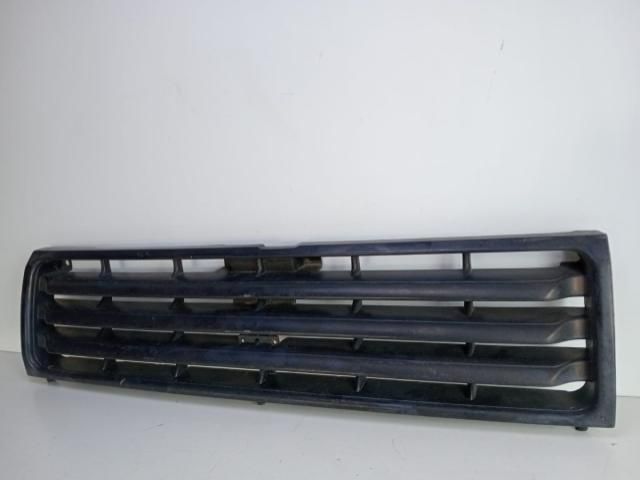 bontott MITSUBISHI PAJERO Hűtőrács