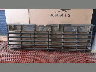 bontott MITSUBISHI PAJERO Hűtőrács