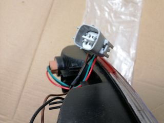 bontott MITSUBISHI PAJERO Jobb Alsó Hátsó Lámpa