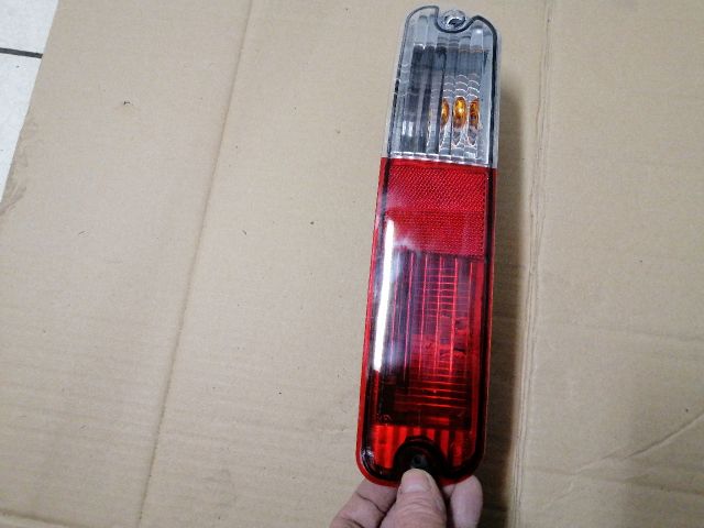 bontott MITSUBISHI PAJERO Jobb Alsó Hátsó Lámpa