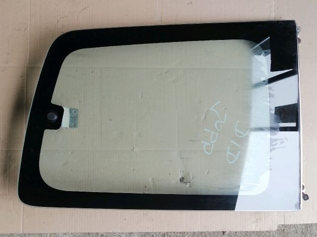 bontott MITSUBISHI PAJERO Jobb C Oszlop Oldalablak Üveg