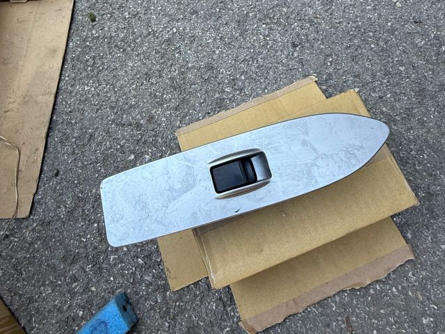 bontott MITSUBISHI PAJERO Jobb első Ablakemelő Kapcsoló