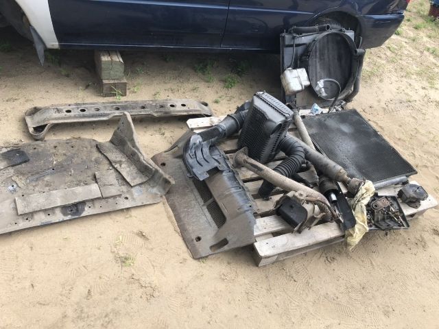 bontott MITSUBISHI PAJERO Jobb első Ablakemelő Kapcsoló