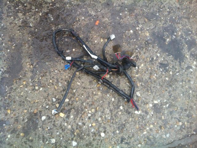 bontott MITSUBISHI PAJERO Jobb első Ajtó Kábelköteg