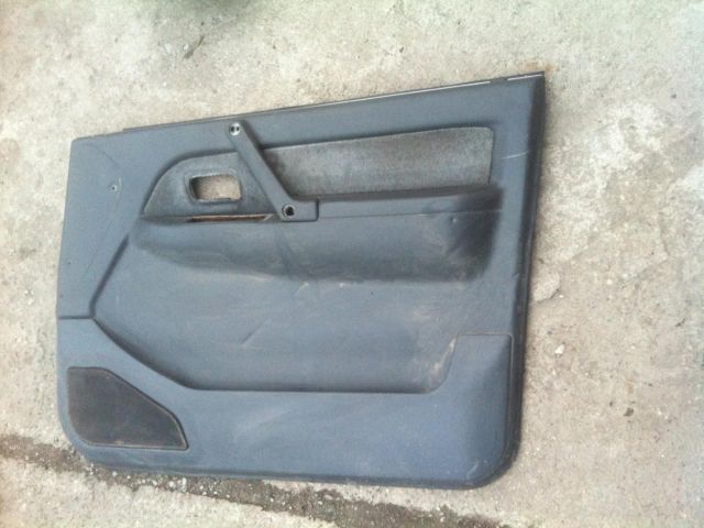 bontott MITSUBISHI PAJERO Jobb első Ajtó Kárpit
