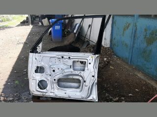 bontott MITSUBISHI PAJERO Jobb első Ajtó (Üres lemez)