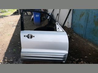 bontott MITSUBISHI PAJERO Jobb első Ajtó (Üres lemez)