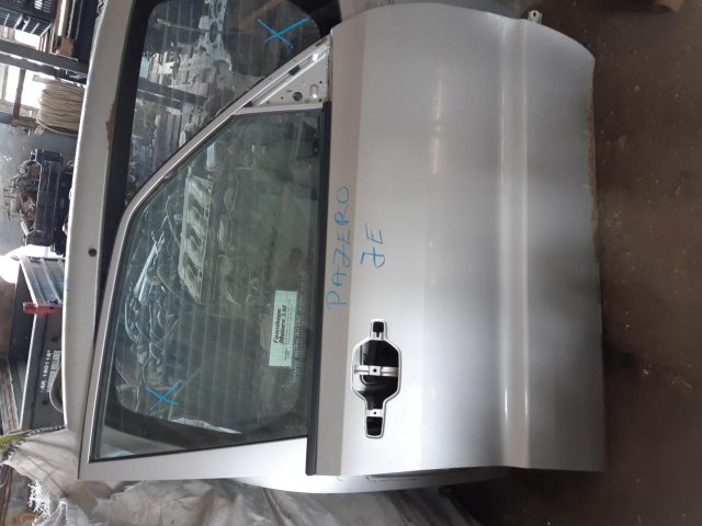 bontott MITSUBISHI PAJERO Jobb első Ajtó (Üres lemez)