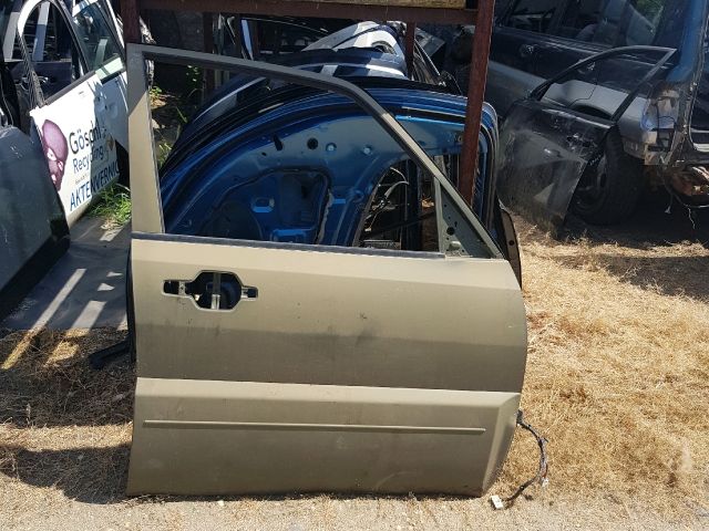 bontott MITSUBISHI PAJERO Jobb első Ajtó (Üres lemez)