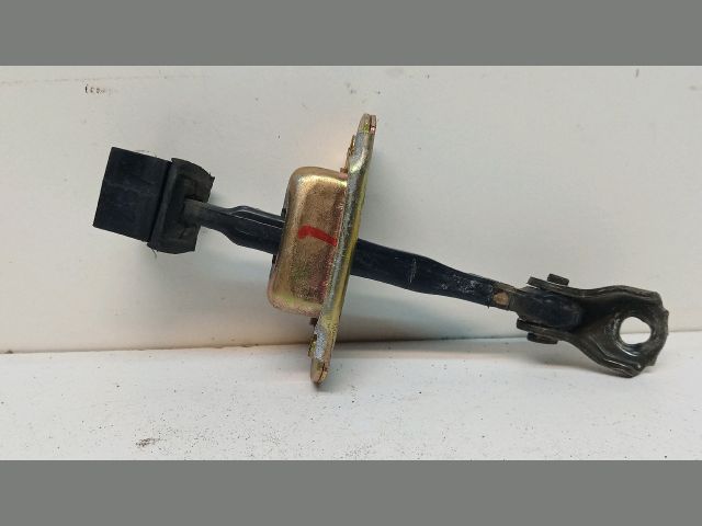 bontott MITSUBISHI PAJERO Jobb első Ajtóhatároló