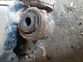 bontott MITSUBISHI PAJERO Jobb első Lengéscsillapító