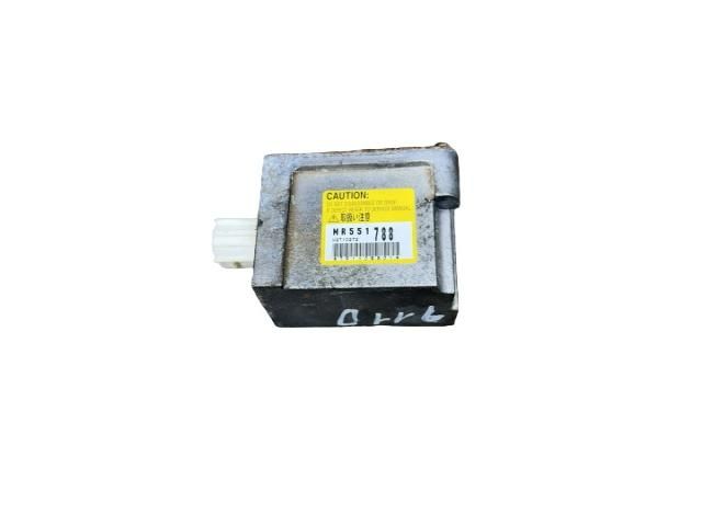 bontott MITSUBISHI PAJERO Jobb első Oldal Ütközés Érzékelő