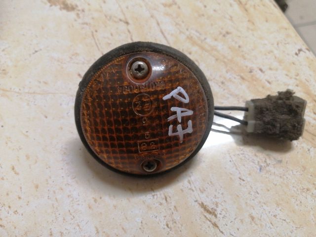 bontott MITSUBISHI PAJERO Jobb első Sárvédő Irányjelző