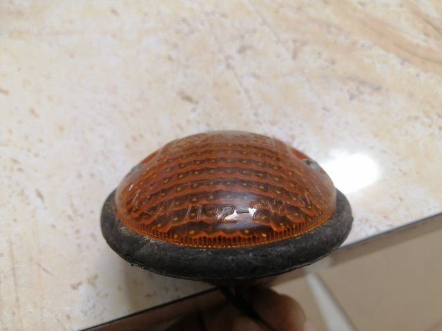 bontott MITSUBISHI PAJERO Jobb első Sárvédő Irányjelző