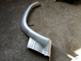 bontott MITSUBISHI PAJERO Jobb első Sárvédő Szélesítő