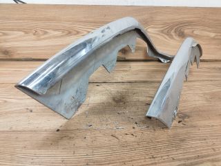 bontott MITSUBISHI PAJERO Jobb Fényszóró Lámpakeret