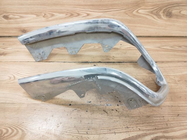 bontott MITSUBISHI PAJERO Jobb Fényszóró Lámpakeret