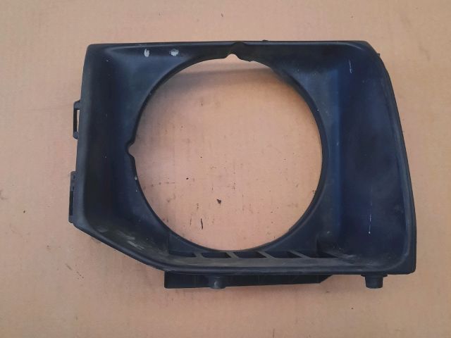 bontott MITSUBISHI PAJERO Jobb Fényszóró Lámpakeret