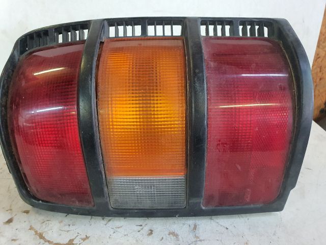 bontott MITSUBISHI PAJERO Jobb Fényszóró