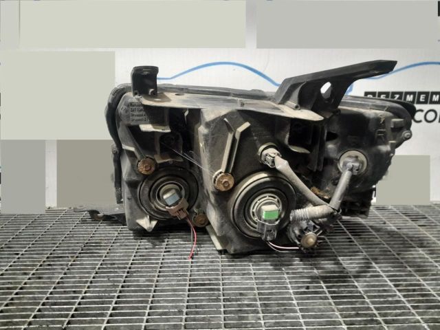 bontott MITSUBISHI PAJERO Jobb Fényszóró