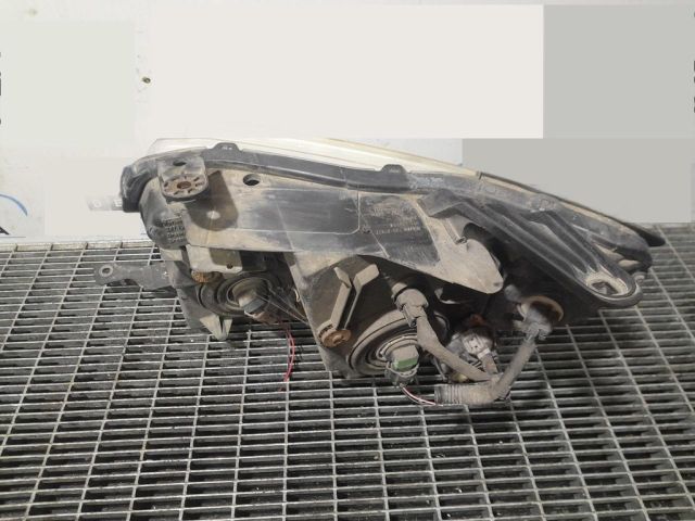 bontott MITSUBISHI PAJERO Jobb Fényszóró