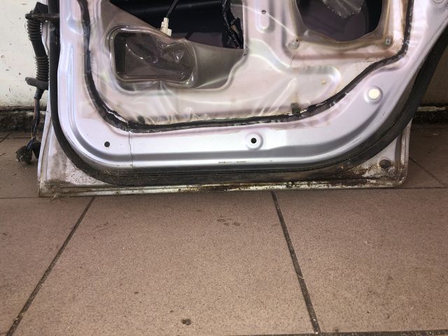 bontott MITSUBISHI PAJERO Jobb hátsó Ajtó (Üres lemez)