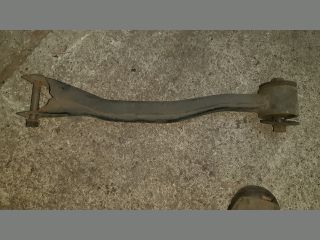 bontott MITSUBISHI PAJERO Jobb hátsó Alsó Első Lengőkar