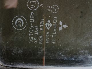 bontott MITSUBISHI PAJERO Jobb hátsó Fixüveg (Ajtóban)