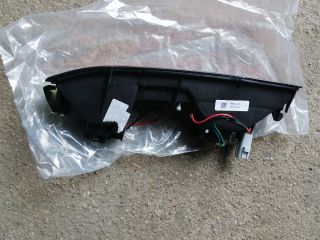 bontott MITSUBISHI PAJERO Jobb Hátsó Lámpa