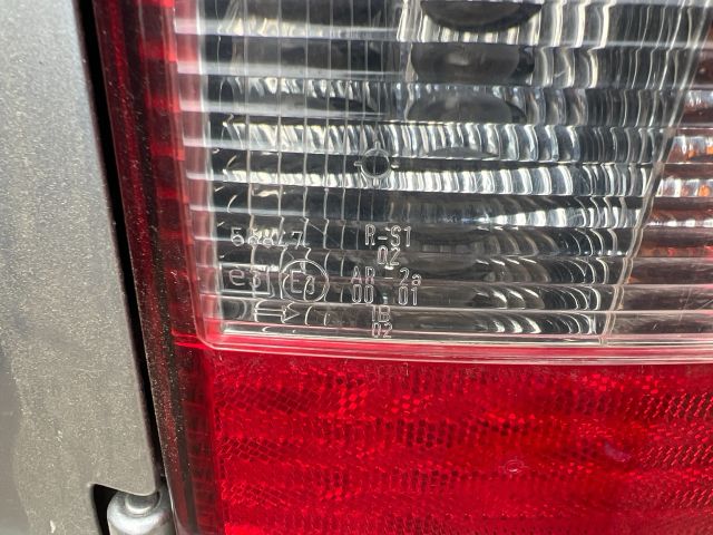 bontott MITSUBISHI PAJERO Jobb Hátsó Lámpa